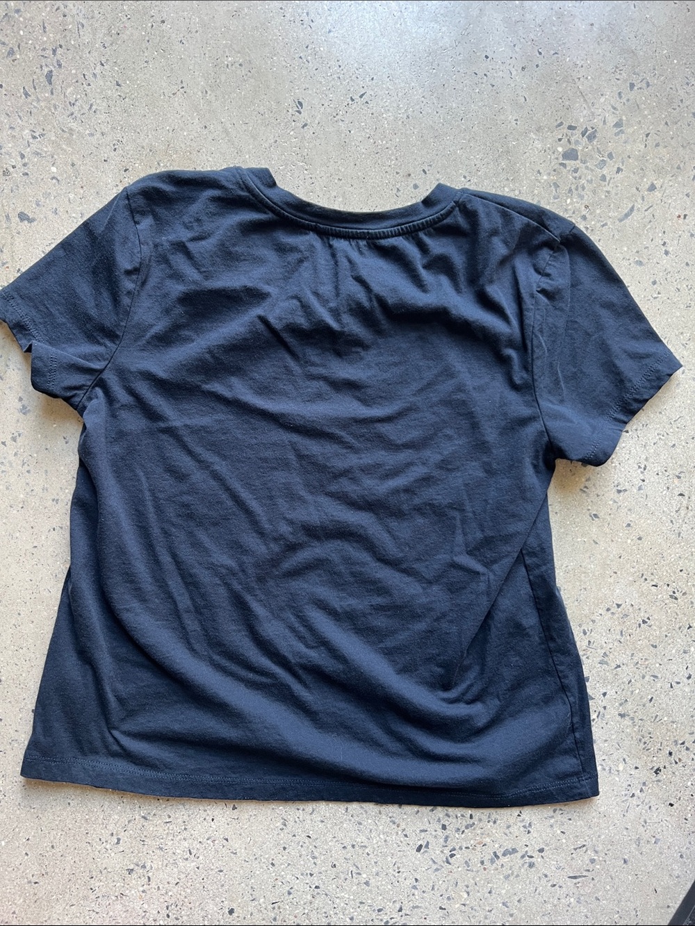 James Perse Short Sleeve Crew Tee EUC - Picture 3 of 5